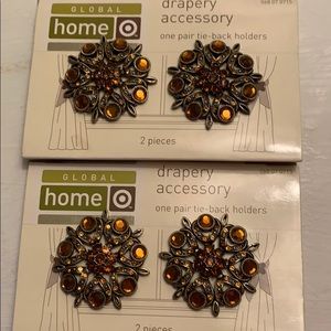 2 pairs jeweled drapery accessory tie-back holders